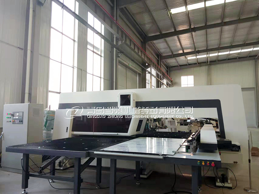 青島智領(lǐng)ZL-357閉式機械數(shù)控轉(zhuǎn)塔沖床：穩(wěn)定高效的鈑金加工基石